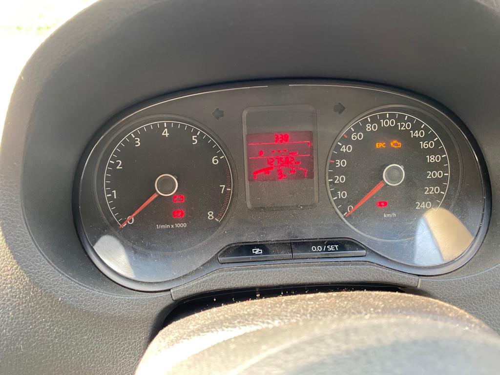 Volkswagen Polo(2012-2014) Highline 1.2l P